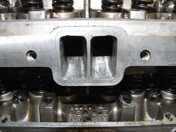 Sticking V8 valves 4.webp